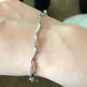 Diamond tennis bracelet